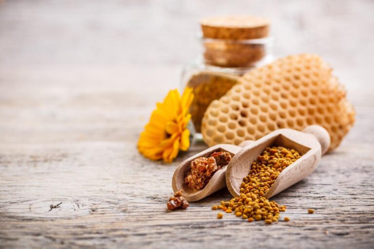 Produkty pszczele w kosmetykach naturalnych